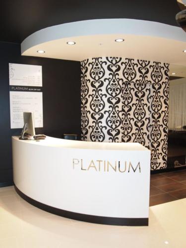Platinum Blow Dry Bar 2